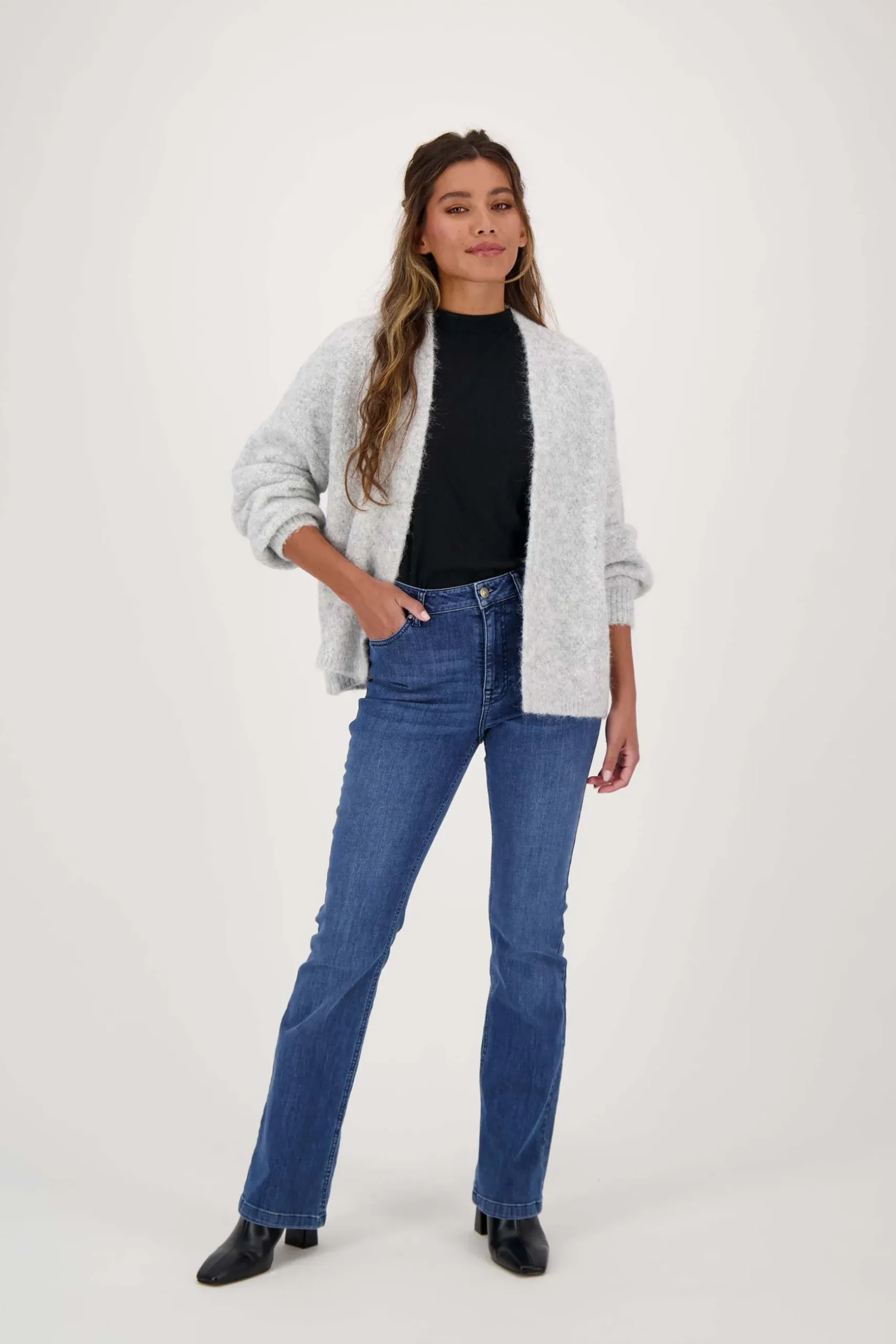 zusss flared jeans donkerblauw