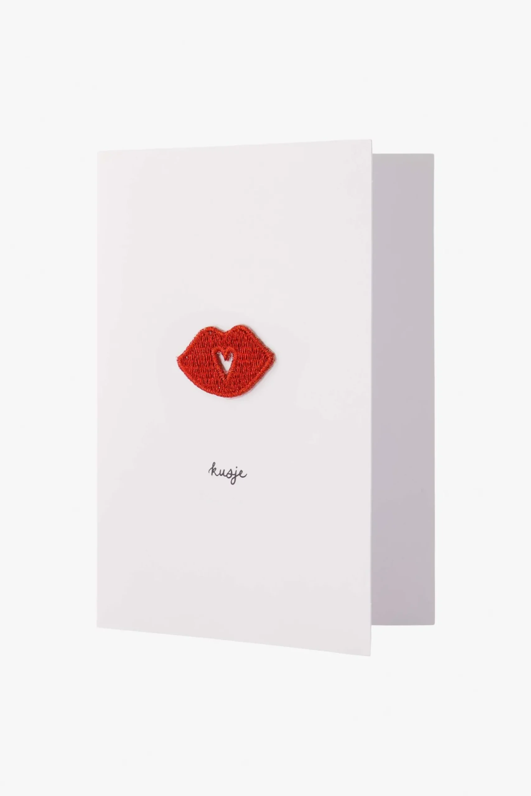 zusss wenskaart kusje strijkembleem wit/rood